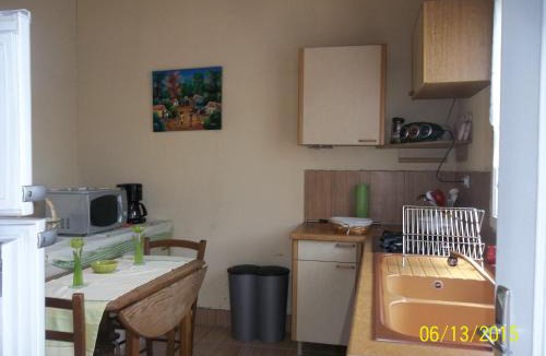 Chatillon-sur-Broue Bed & Breakfast | Alaguyauder le Studio