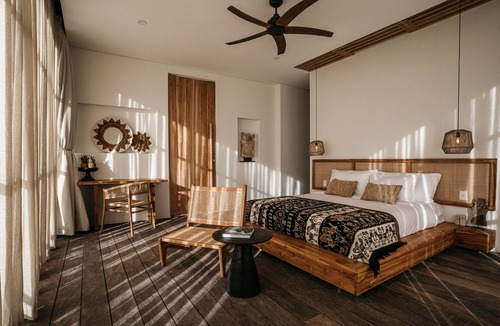Nihiwatu Hotel | Alamayah Boutique Retreat Hotel & Villa