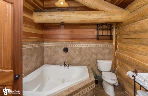 Palmer Bed & Breakfast | Alaska Knotty Pine B&B