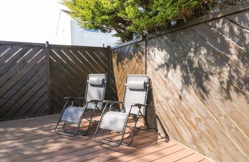 Rhosybol Cottage | ALAW VIEW, family friendly, with hot tub in Amlwch