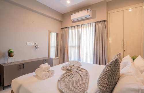 Candolim Apartment | Alaya Stays 3 BHK Veera Marina Penthouse with Pool & Lift
