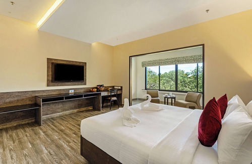 Chirayinkil Hotel | Alaya Stays Still Waters Varkala