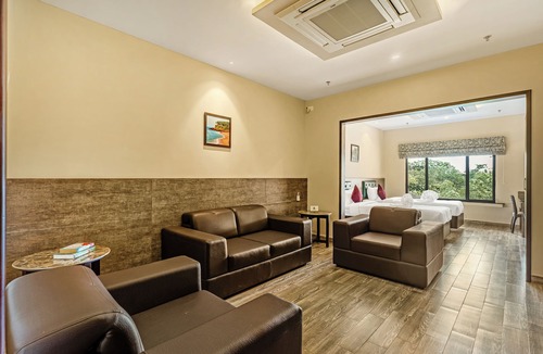 Chirayinkil Hotel | Alaya Stays Still Waters Varkala