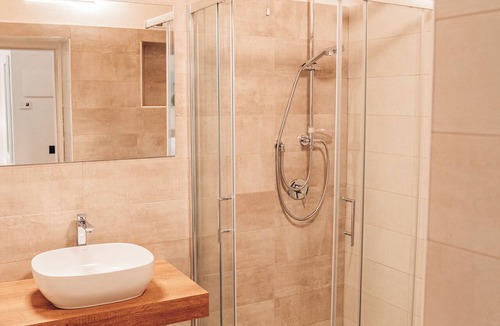 Montevecchio Hotel | Albergo Al Cinghiale