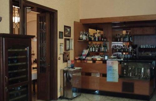 Varese Ligure Hotel | Albergo Amici