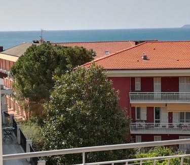 Borgio Verezzi Hotel | Albergo Calcagno