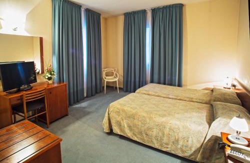 Trebaseleghe Hotel | Albergo Centrale