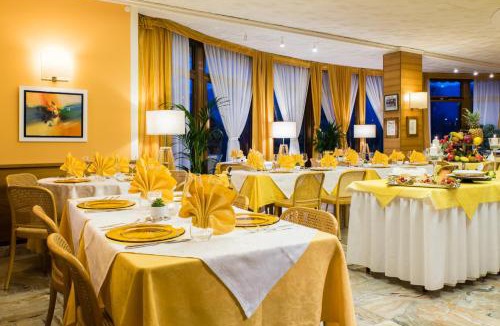 Lanzo d'Intelvi Hotel | Albergo Milano Snc