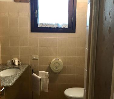 Moio de' Calvi Hotel | albergo panoramico