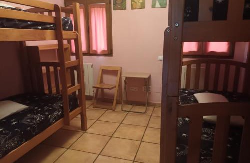 Cain Hostel | Albergue de Caín "El Diablo de la peña"