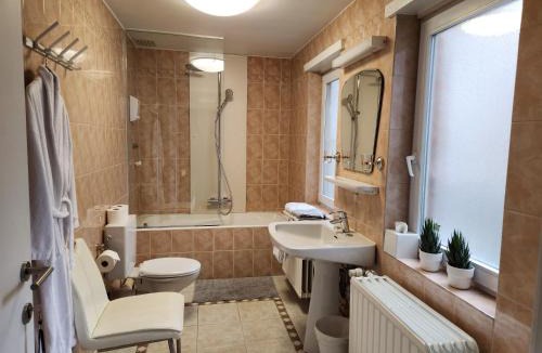 Mechelen House | Albert 2 - Basic Room