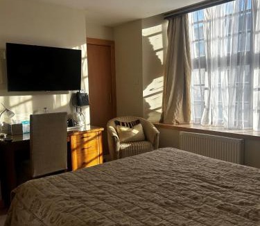 Kirkwall Hotel | Albert Hotel