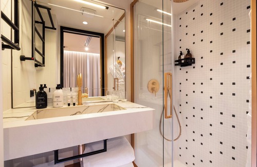 Faubourg Saint-Germain Hotel | Alberte Hotel