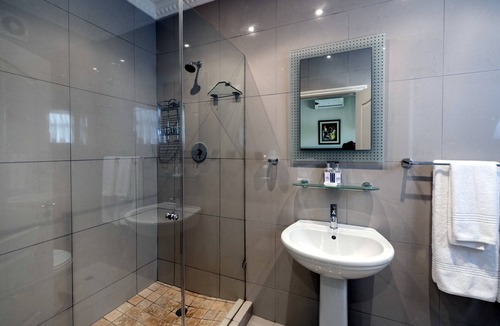 Morningside House | Albion Manor