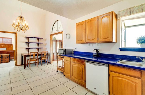 Paradise Hills Civic Cottage | Albuquerque Home w/Spacious Yard & Fire Pit!