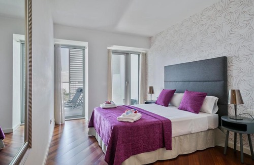Diagonal Mar i el Front Maritim del Poblenou Apartment | Alcam Llum Deluxe