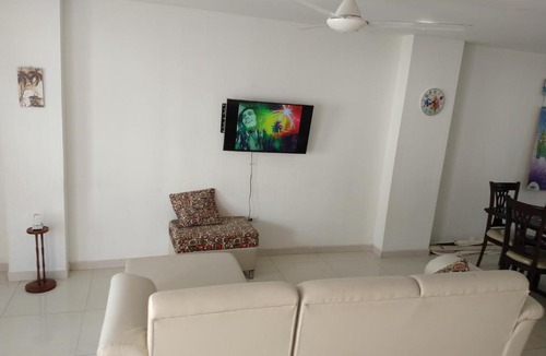 El Rodadero House | Alcobas a 4 calles de la Playa