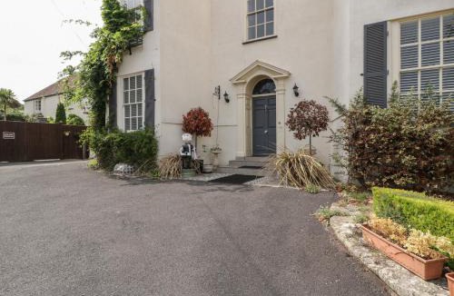 Alcombe House | Alcombe House