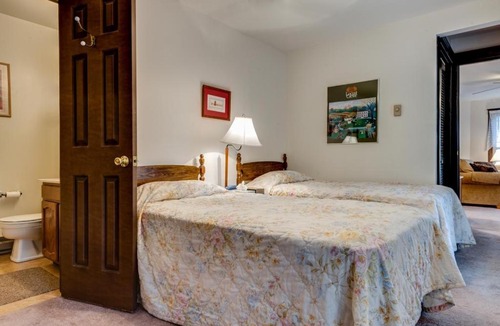 Chautauqua Apartment | Aldine 3A