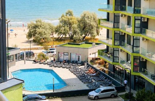 Mamaia-Sat Apartment | Ale Sea Eddea by ALZ Beach Resort - Apartament langa plaja cu vedere la mare & piscina in Alezzi