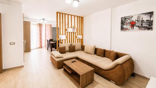 Mamaia-Sat Apartment | Ale Sea Eddea by ALZ Beach Resort - Apartament langa plaja cu vedere la mare & piscina in Alezzi