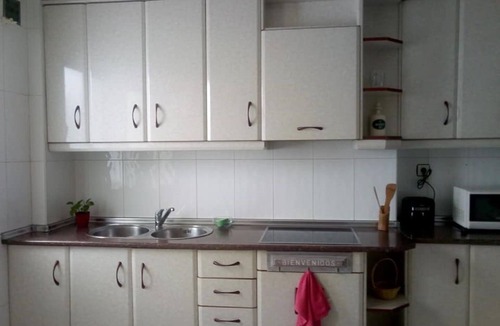 Armilla Apartment | Alejandra, comfortable, spacious and bright, GRANADA awaits you.