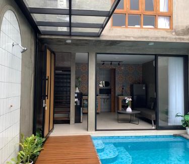 Malang Villa | Alena Villa Private Pool
