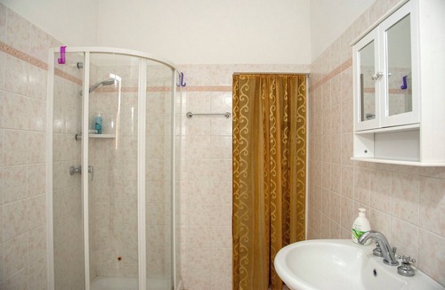 Comiso House | Alessia House