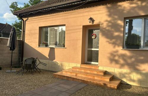 Fagaras House | Alex House
