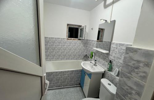 Bals Apartment | Alex