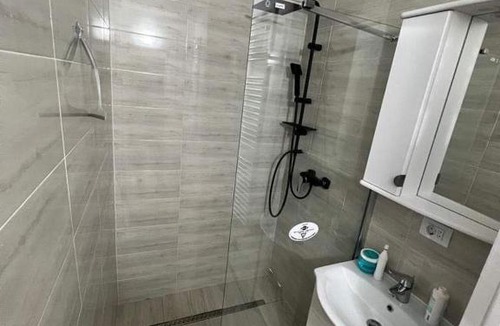 Vaslui Apartment | Alexa Star