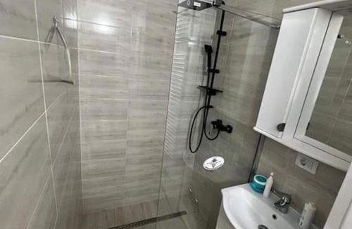Vaslui Apartment | Alexa Star