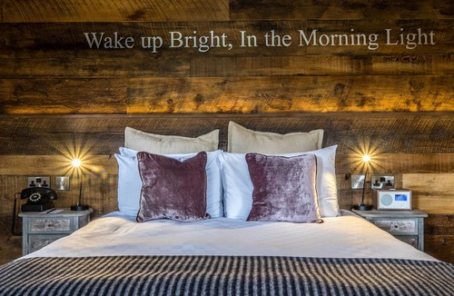South Twickenham Hotel | Alexander Pope
