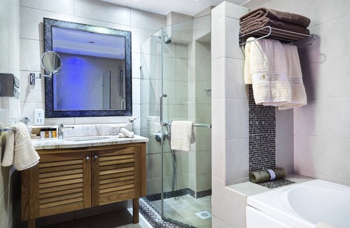 Paphos Hotel | Alexander The Great Beach Hotel