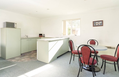 Alexandra Hotel | Alexandra Heights Motel
