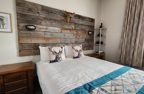Pirongia House | Alexandra Hotel