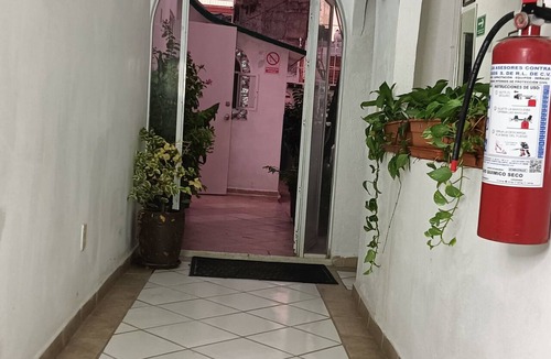 Emiliano Zapata Hostel | Alexandross Hostel (IN PTO VALLARTA)