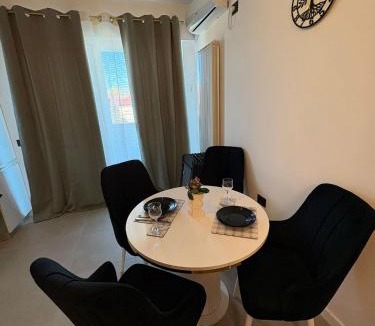 Navodari Apartment | Alezzi Odyssey