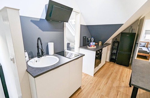 Stuttgart Apartment | ALFA Stuttgart 3BR 5 Beds Netflix INET EBK Wasen