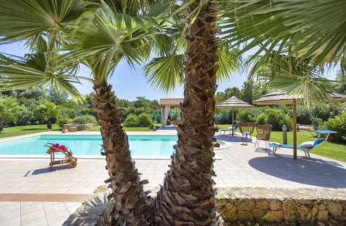Alghero Villa | Alghero Villa for 8/10 people, with 4 bedrooms, 3 bathrooms, swimming pool and tennis court