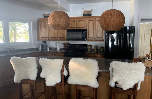 Nipissing Township Cottage | Algonquin Hondoo Island Cottage Rental