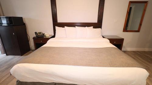 Algonquin Highlands Hotel | Algonquin Lakeside Resort
