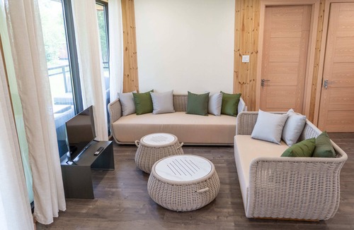 South Algonquin Cabin | Algonquin's Edge Resort | Waterfront 6