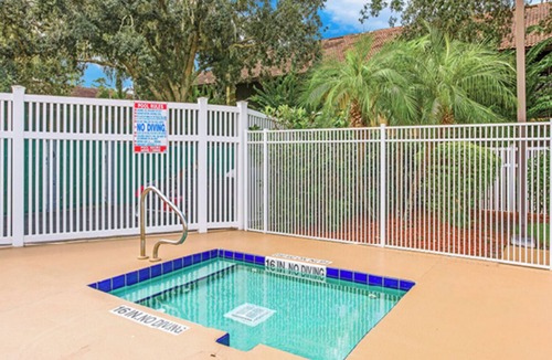 Solivita Condo | Alhambra at Poinciana 1BR Suite Saturday Check-In