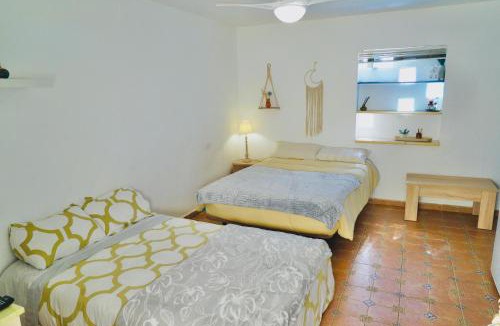 San Vicente del Raspeig House | Alicante Garden & BBQ - Estudio adosado con Jardín, Parking Privado y Relax Total