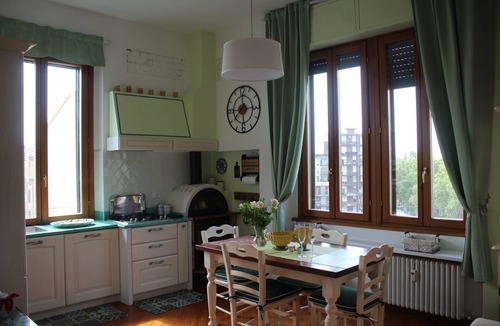 Ripamonti Corvetto Apartment | Alice's Suite, accommodation of wonders!