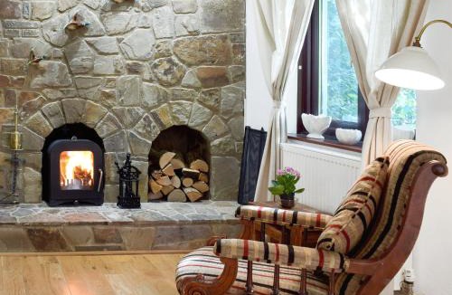 Wiseman's Bridge House | Alices Cottage