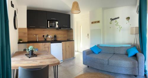Lecci Apartment | Alizo