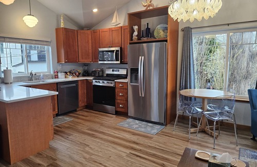 Alki Cottage | Alki beach cottage, 2 bedrooms, 3 beds, 2 bath, New, AC, W/D, near beach