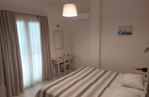 Kamari Hotel | Alkyon Hotel